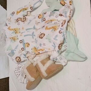 6,9 mos 3pc Nine West and booties size 1 shoeshow brand